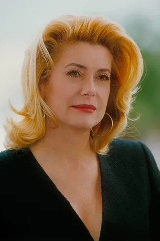 Retrato de Catherine Deneuve
